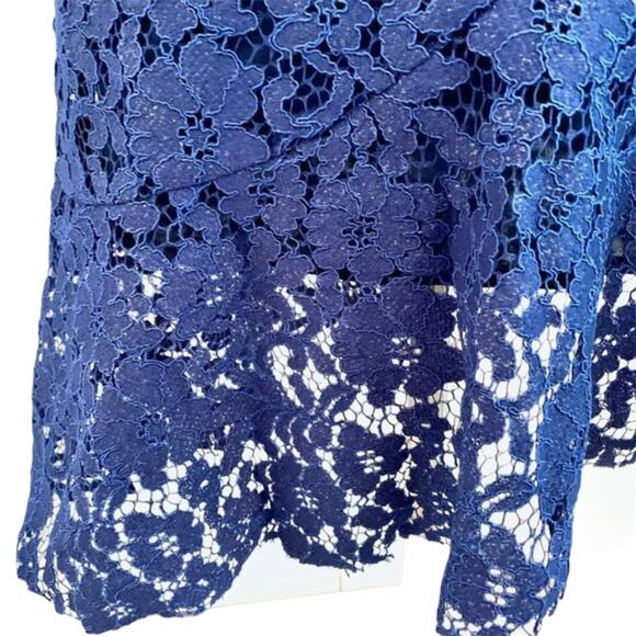 FOXIEDOX blue lace asymmetrical hem dress - Picture 4 of 10